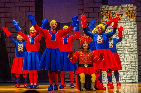 Shrek the Musical Lord Farquaad and Dulocs