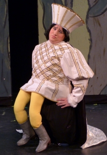 Shrek the Musical - Farquaad Legs and Wedding Outfit